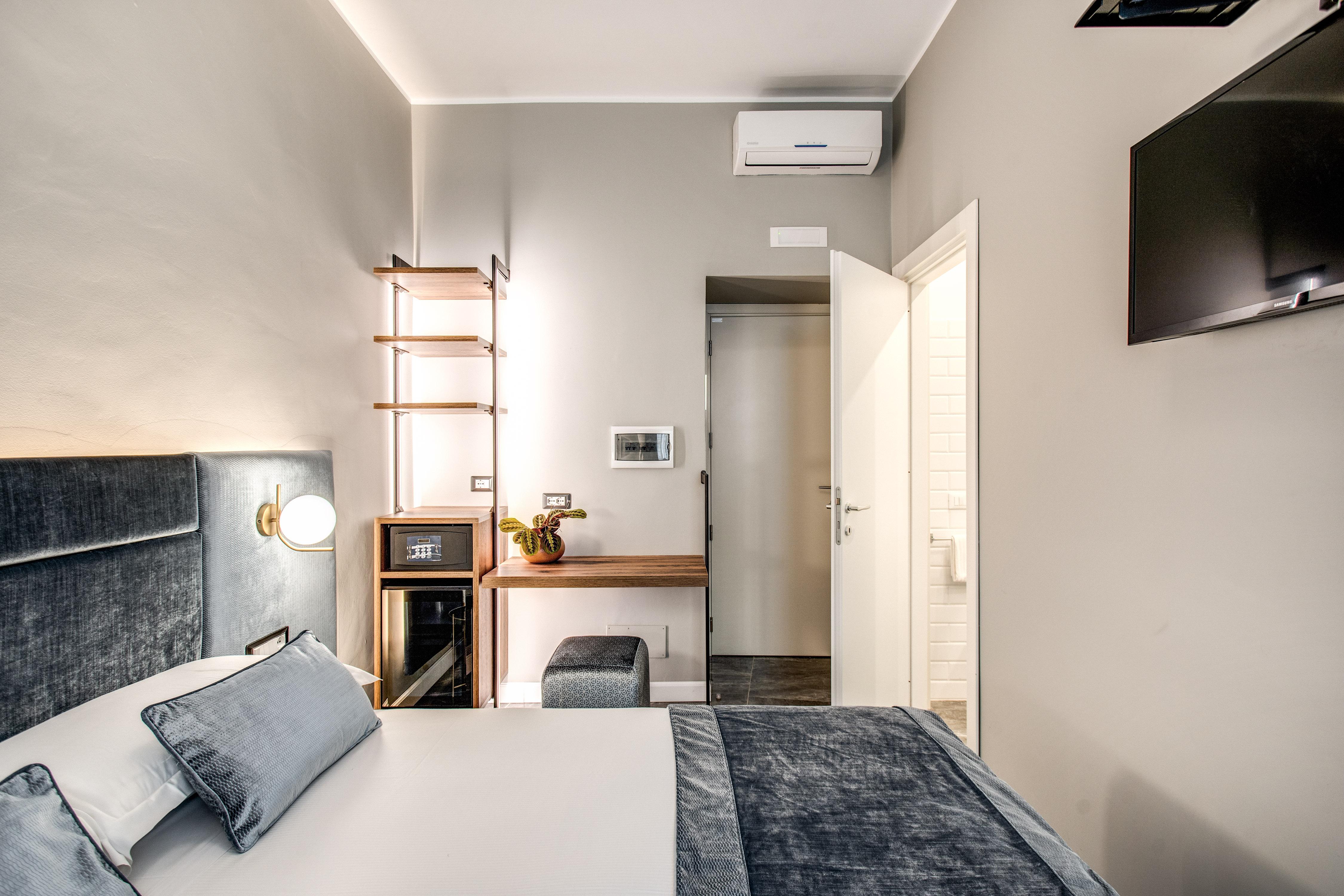 Hotel Apollo Boutique 4*